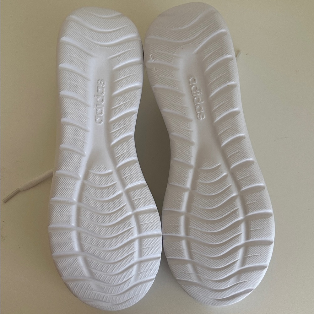 New Adidas White Cloudfoam Women’s Athletic Sneakers. Size 8.5. - Picture 7 of 8